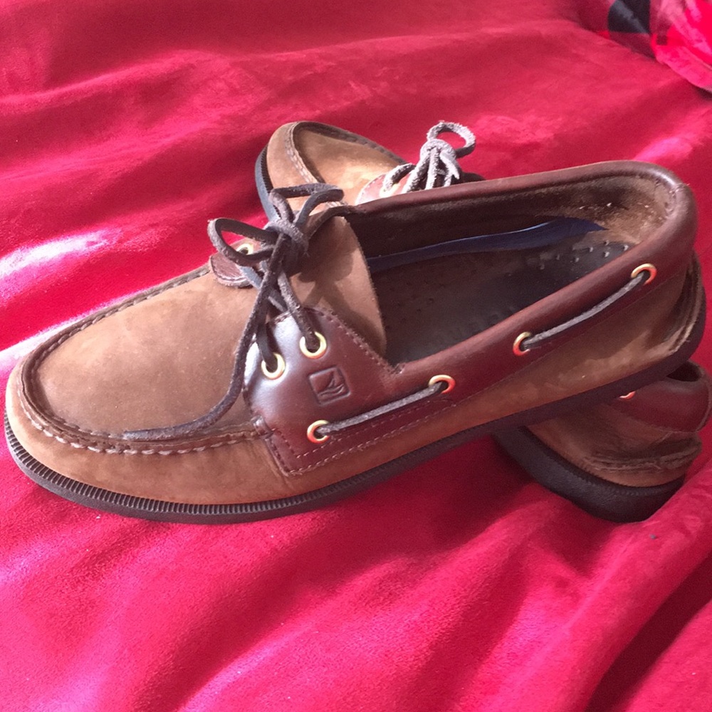 Sperry Top Sider boat shoe. Men's 9M brown leather